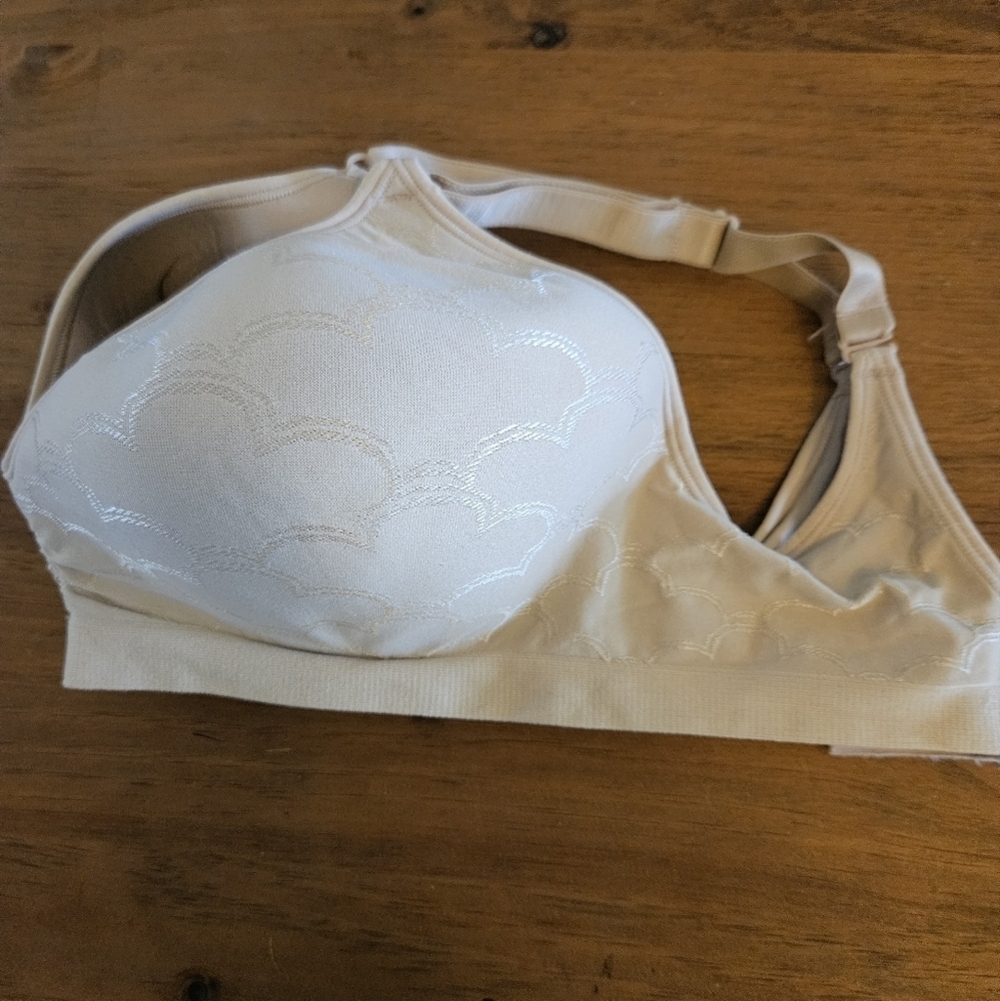 Bali Padded Wire Free Bra Cream Size 38DD - Picture 2 of 5